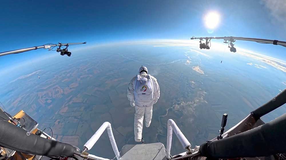 Skydiver sets world record with 11.5km freefall jump from balloon